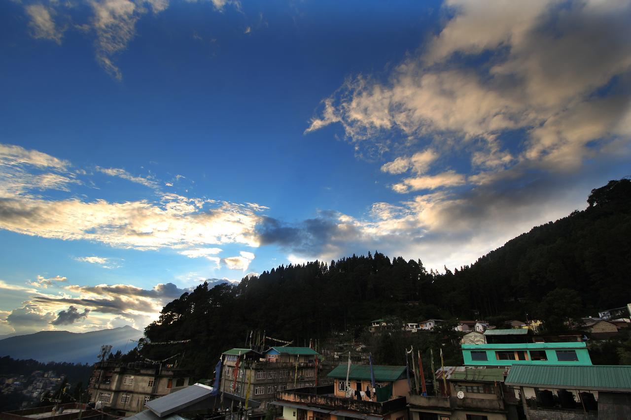 Hotel Tarayana Grand Gangtok Ngoại thất bức ảnh
